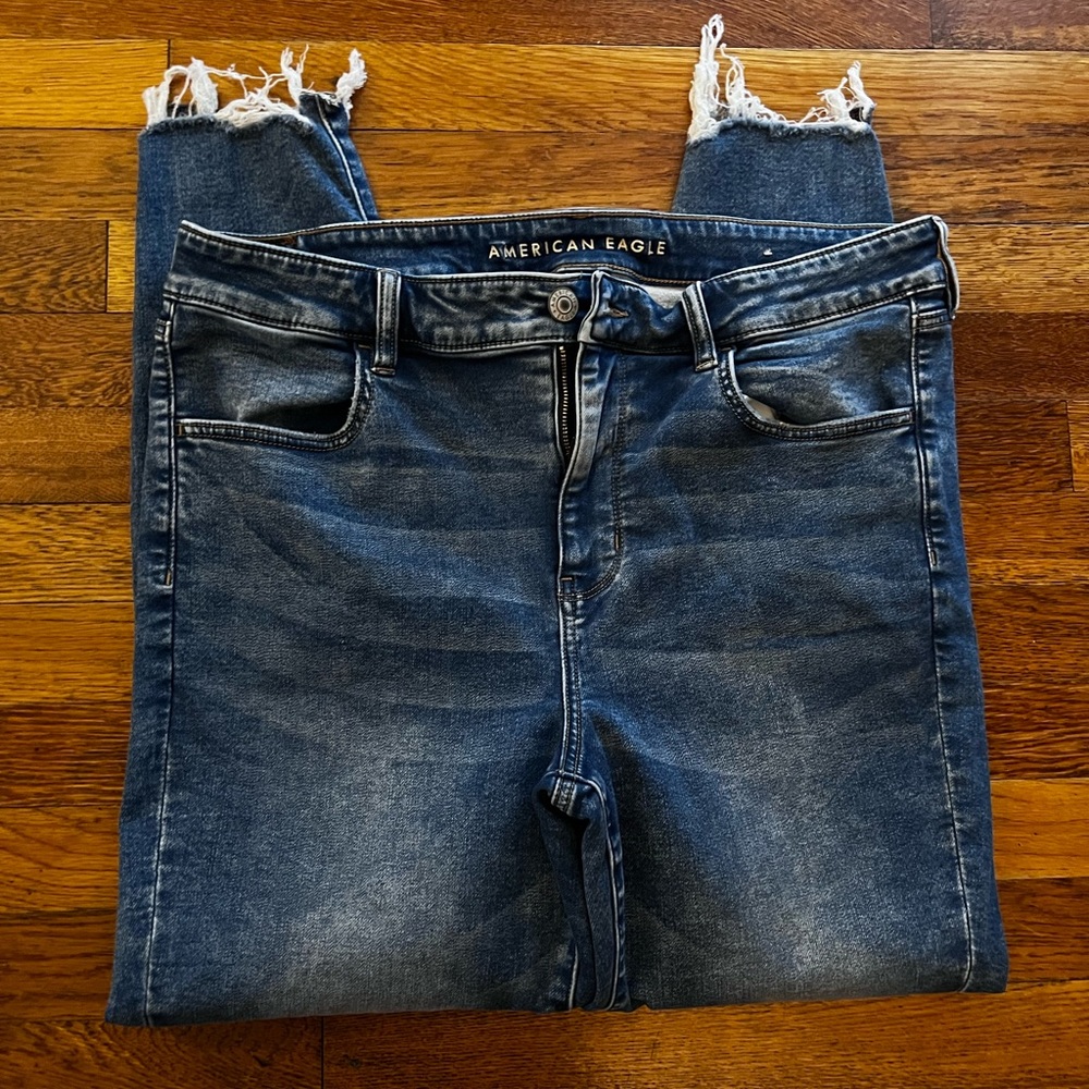 Never worn size 18 AE jeggings